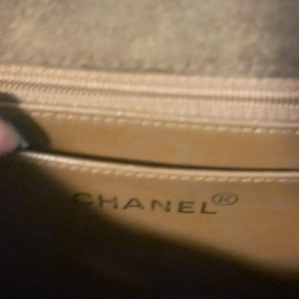 Chanel suede Logo Shoulder Bag - Picture 15 of 16